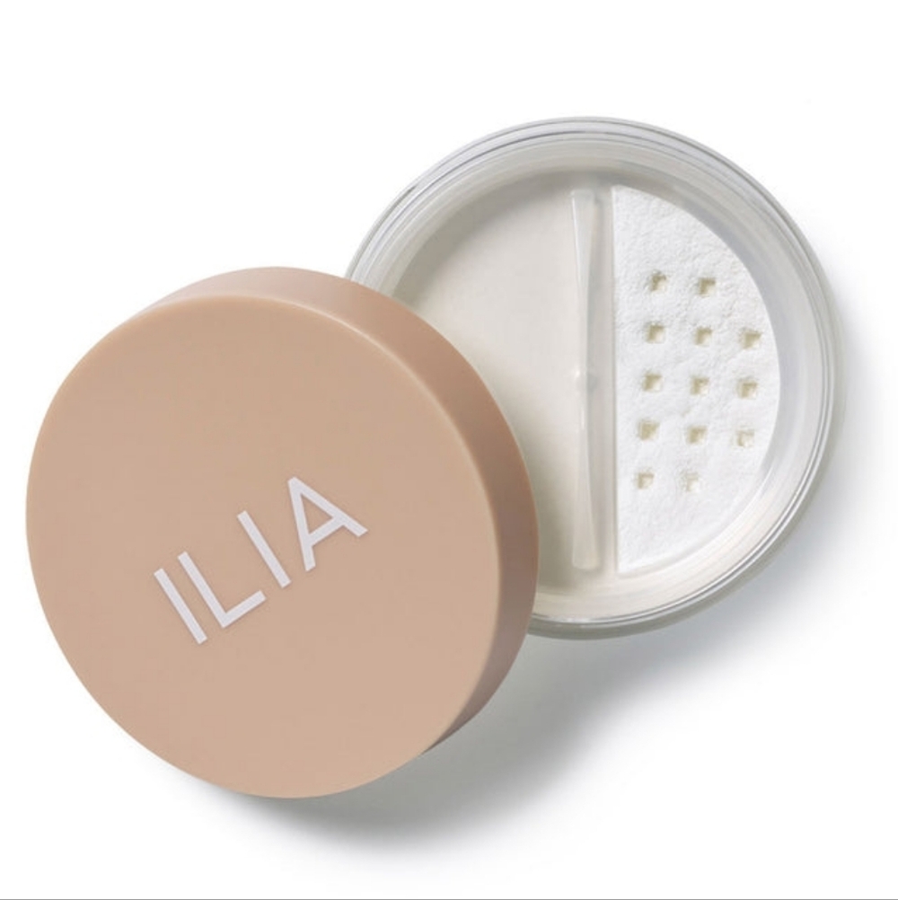ILIA Soft Focus Finishing Powder Fade Into You Translucent Brand New In Box